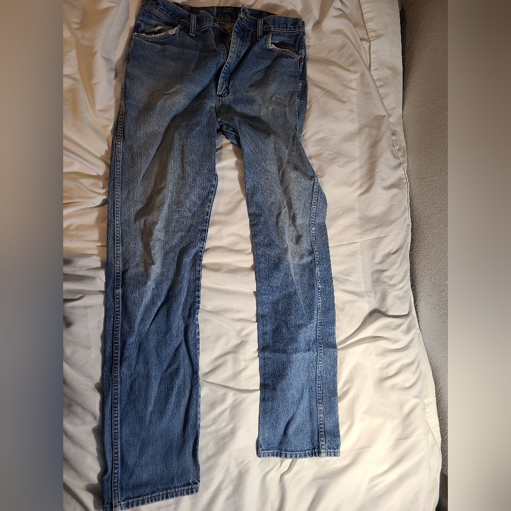 Mens 35x36 Wranglers